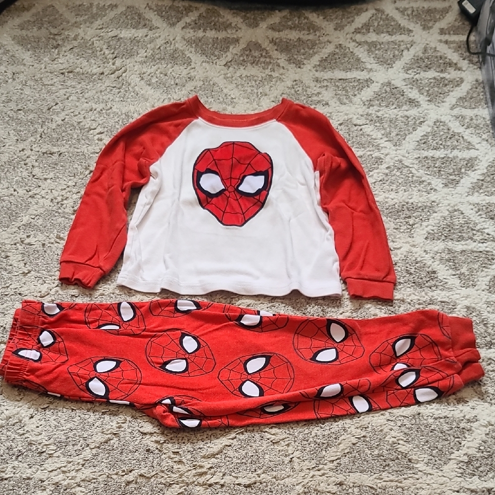2 for $25 - Marvel Spiderman Boys XS (4/5) Red & White Spiderman Pajama Set